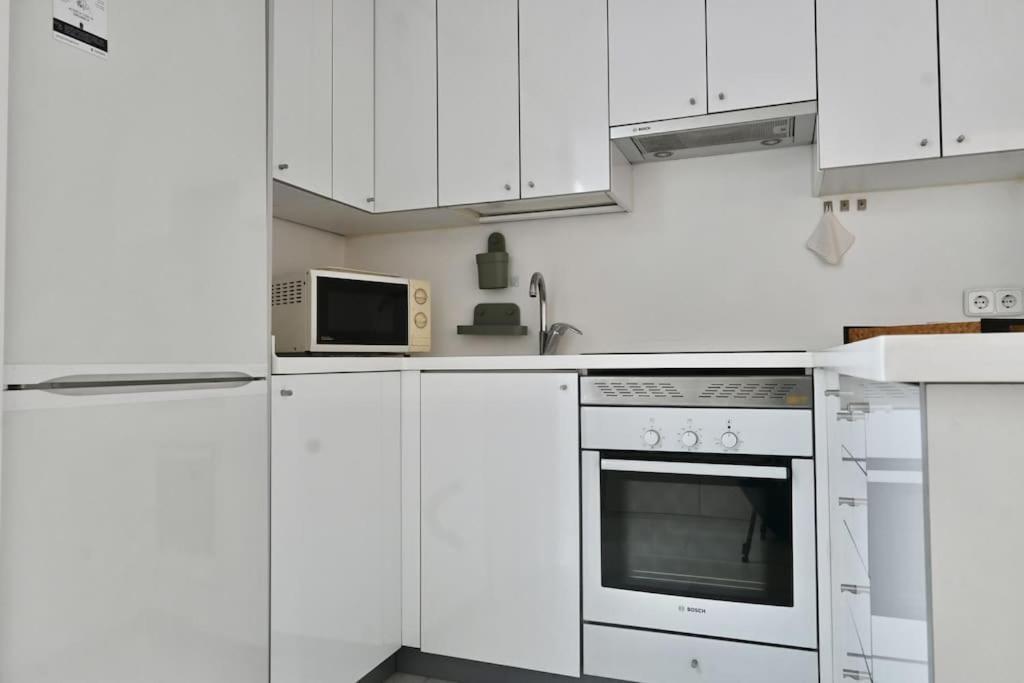 For You Rentals Apartamento Temporal Con Encanto A Pocos Metros Del Sol Myr13 Madri Exterior foto