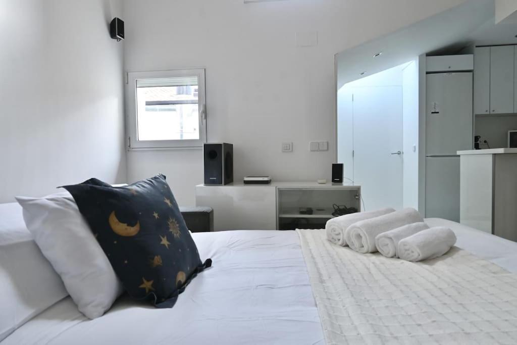 For You Rentals Apartamento Temporal Con Encanto A Pocos Metros Del Sol Myr13 Madri Exterior foto